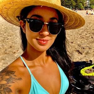 Meet your Posher, Letícia